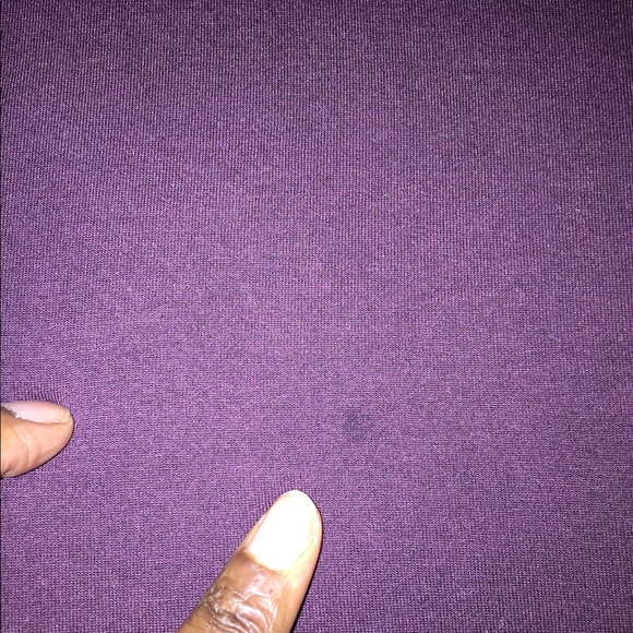 Old navy maroon-ish purple-ish top - Picture 4 of 4